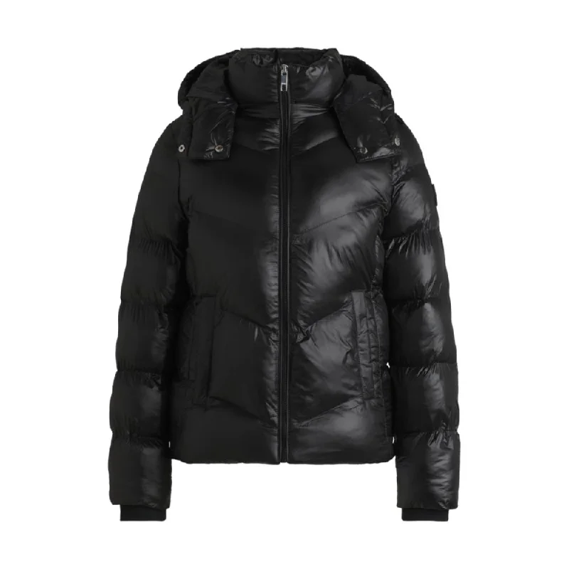 Water-repellent padded jacket with adjustable hood